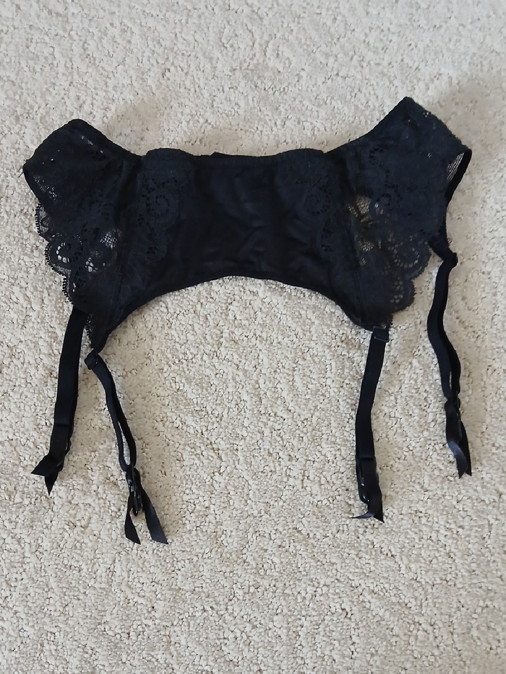 Victoria's Secret Black Lace Garter Belt